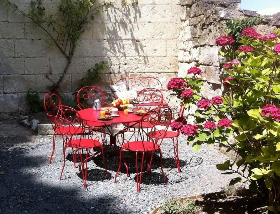 L'Escale Troglo Au Bord De La Loire Villa Souzay-Champigny Eksteriør bilde